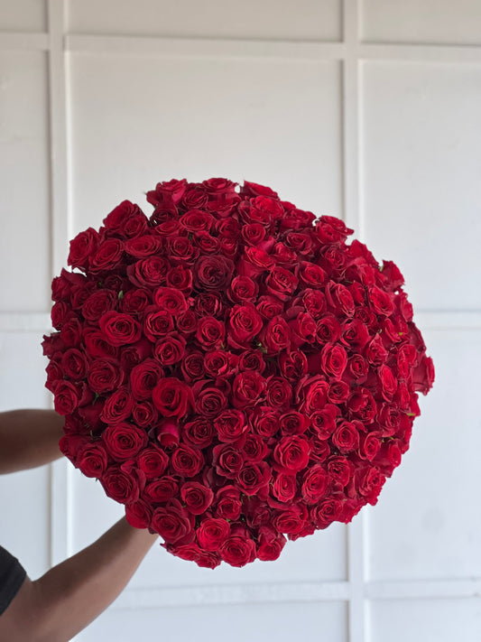 LUXE Imported Roses